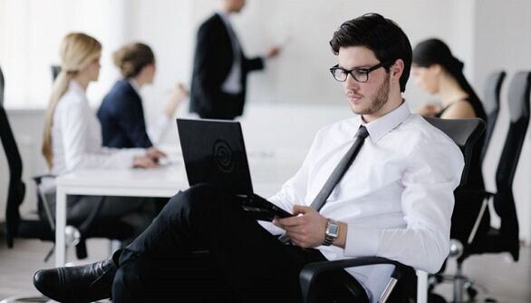 بی تحرکی به عنوان علت پوکی استخوان کمر